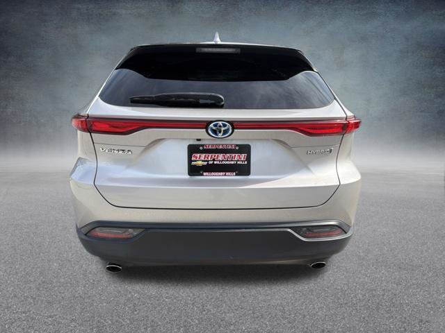 Used 2021 Toyota Venza LE AWD/4WD image 9