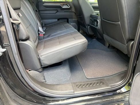 Used 2024 Chevrolet Silverado 2500 High Country w/ High Country Premium Package AWD/4WD image 15
