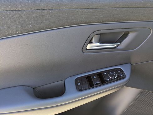 New 2026 Nissan Leaf S+ w/ Floor Mat Package (S+) image 13