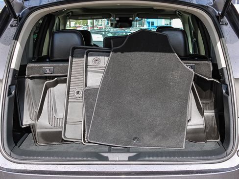 Certified 2025 Honda Pilot Touring image 25