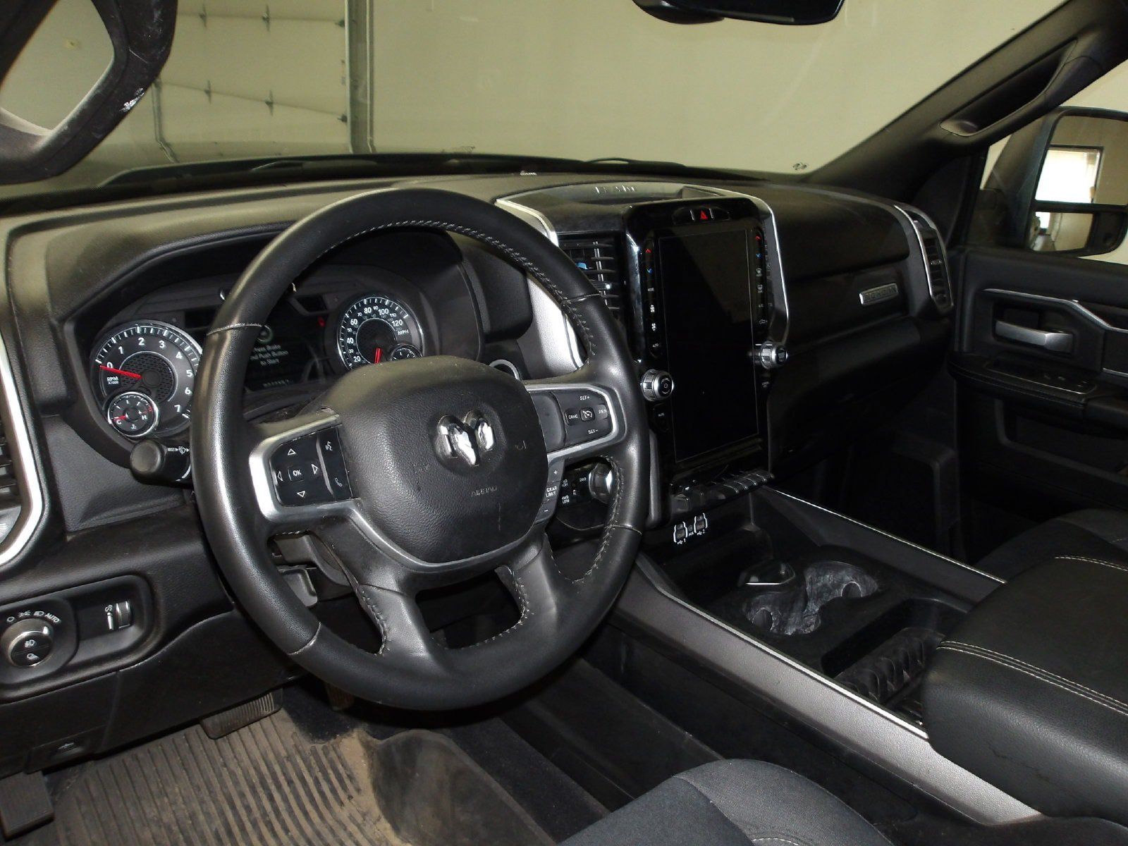 Used 2024 RAM 2500 Big Horn w/ Night Edition AWD/4WD image 10