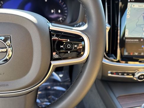 New 2026 Volvo V60 B5 Cross Country Ultra w/ Protection Package Premier image 23