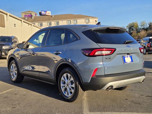 New 2026 Ford Escape Active image 9