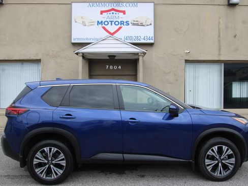 Used 2022 Nissan Rogue SV FWD image 4