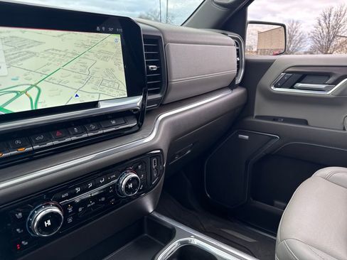 Used 2023 GMC Sierra 1500 SLT w/ SLT Premium Plus Package image 27