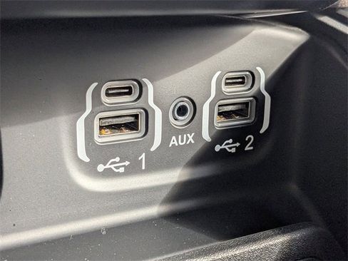 Certified 2022 RAM 2500 Limited image 21