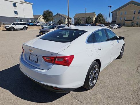 Used 2024 Chevrolet Malibu LT image 5