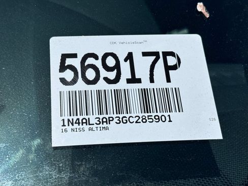 Used 2016 Nissan Altima 2.5 S w/ Power Driver Seat Package FWD image 2