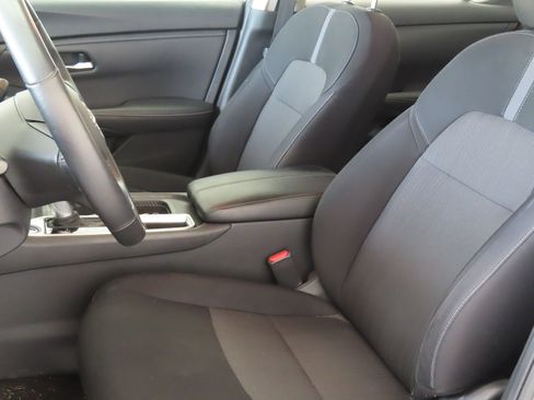 Used 2024 Nissan Sentra SV w/ All-Weather Package FWD image 8