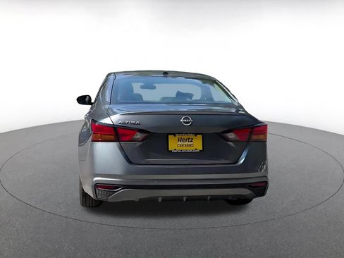 Used 2026 Nissan Altima 2.5 SV FWD image 14
