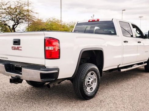 Used 2017 GMC Sierra 2500 2WD Crew Cab w/ Sierra Convenience Package image 5