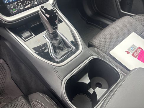 Certified 2025 Subaru Outback Premium w/ Popular Package #1A image 24