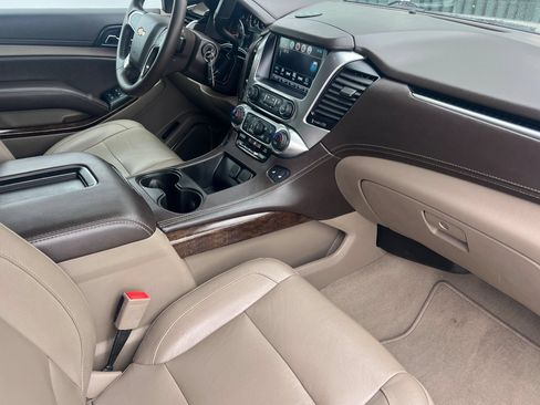 Used 2019 Chevrolet Tahoe LT AWD/4WD image 14