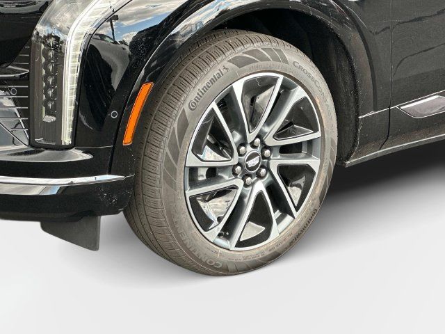 New 2027 Cadillac Optiq Sport w/ LPO, Floor Liner Package AWD/4WD image 17