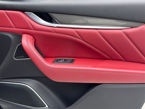 Used 2022 Maserati Levante Modena image 50