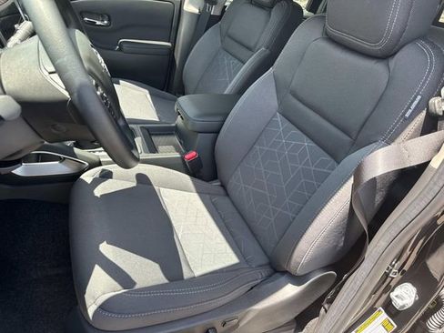 New 2025 Nissan Frontier SV image 23