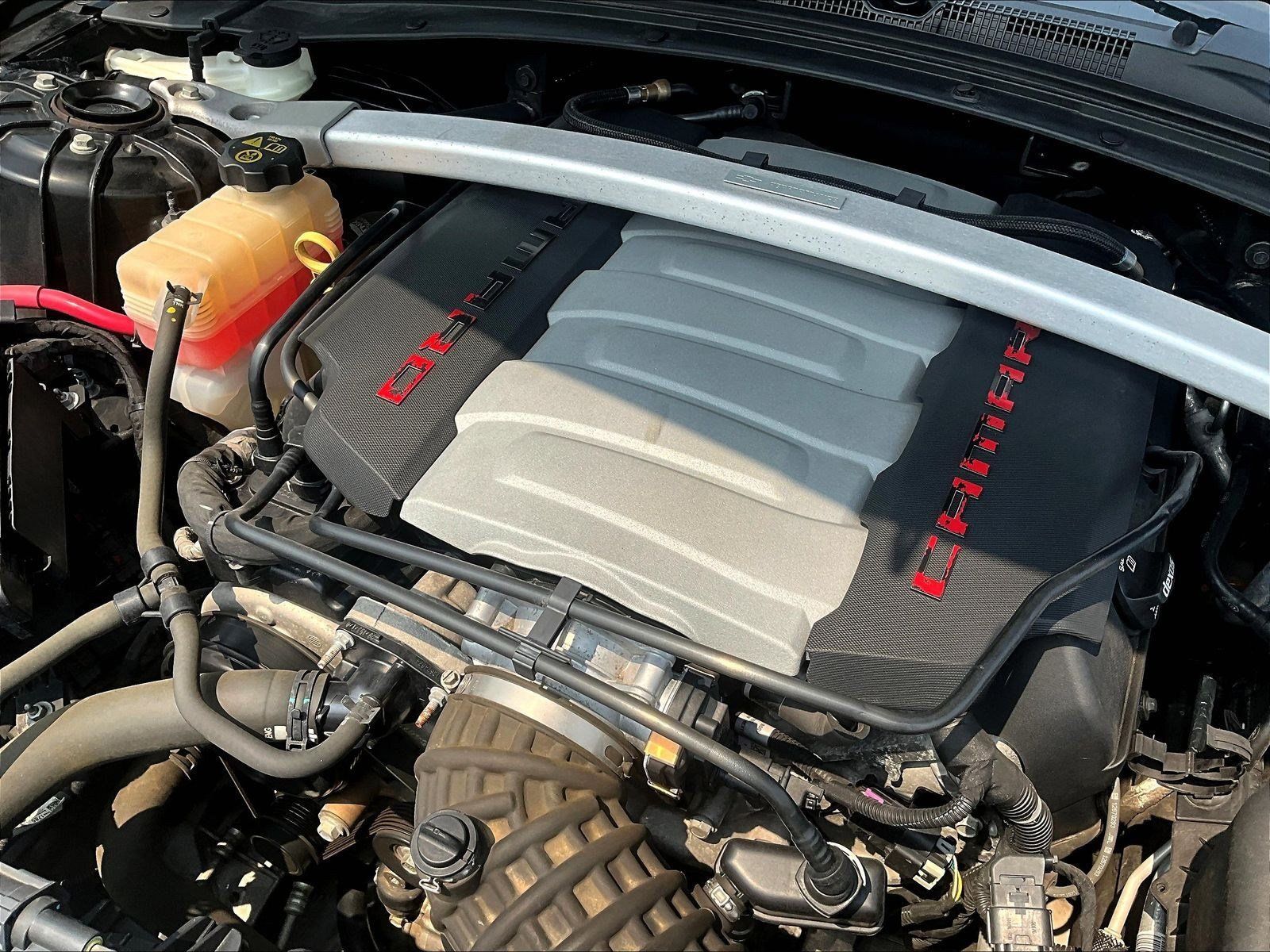 Used 2021 Chevrolet Camaro LT RWD image 30