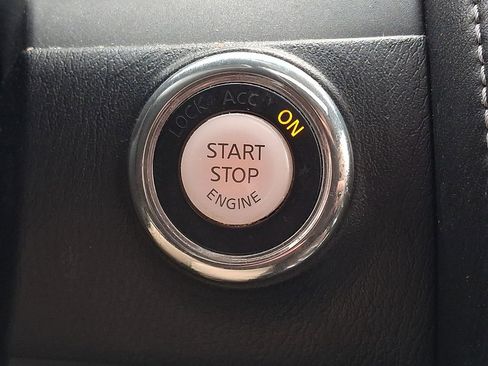 Used 2017 Nissan Armada SL w/ Moonroof Package image 28