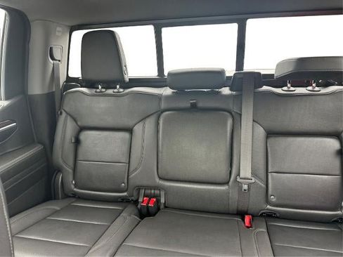 Used 2023 GMC Sierra 1500 SLT w/ SLT Convenience Package AWD/4WD image 23