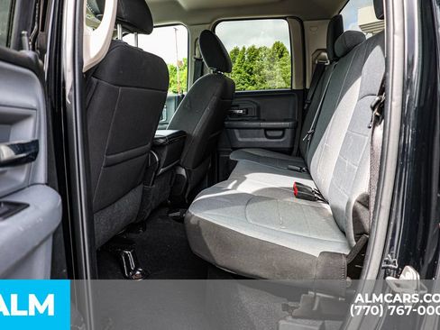 Used 2024 RAM 1500 Classic SLT AWD/4WD image 18