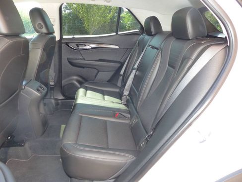 Used 2024 Buick Envision Preferred AWD/4WD image 28