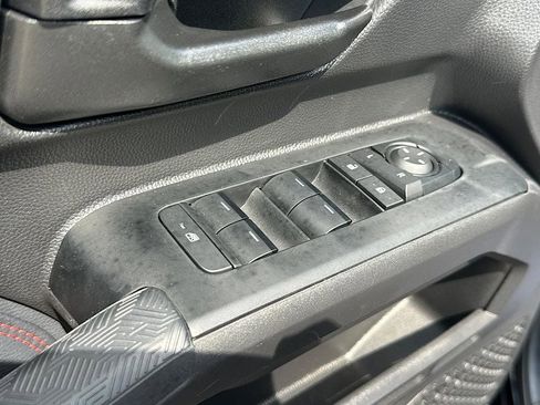 Certified 2025 Toyota Tacoma TRD Pro AWD/4WD image 17