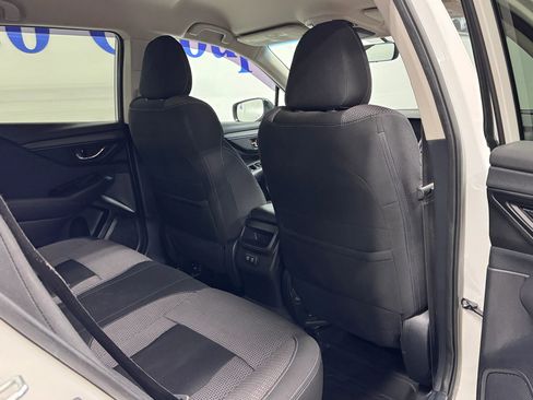 Used 2021 Subaru Outback Premium image 12