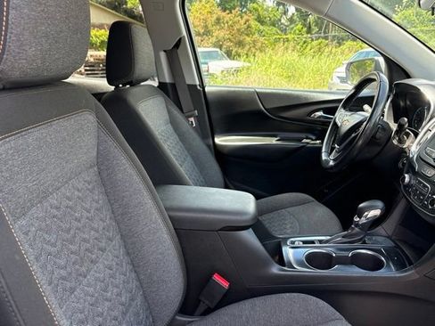 Used 2022 Chevrolet Equinox LT FWD image 4