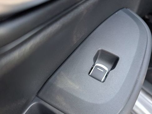 Used 2025 Honda HR-V Sport image 11