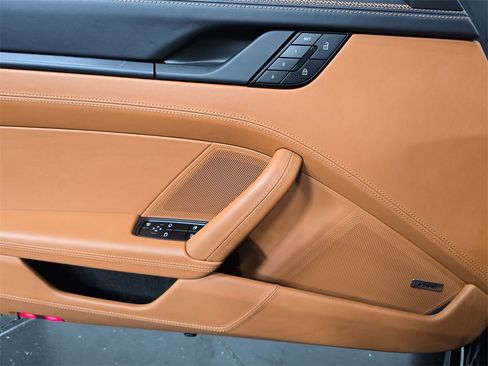 Used 2025 Porsche 911 Carrera GTS image 22