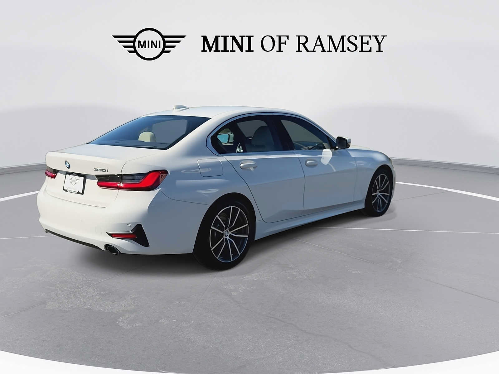 Used 2020 BMW 330i Sedan w/ Convenience Package RWD image 8
