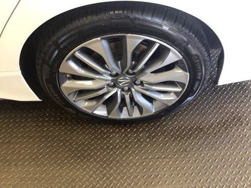 Used 2018 Acura RLX w/ Technology Package FWD image 25