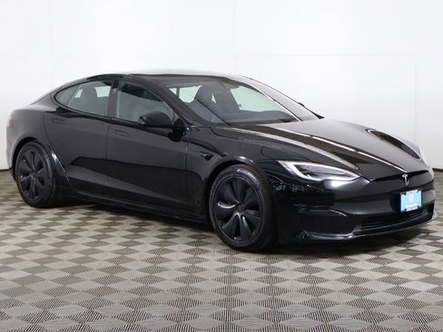 Used 2022 Tesla Model S image 2
