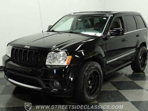 Used 2006 Jeep Grand Cherokee SRT8 w/ SRT Option Group I image 17