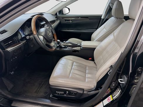 Used 2018 Lexus ES 350 w/ Luxury Package w/Wood Trim image 13