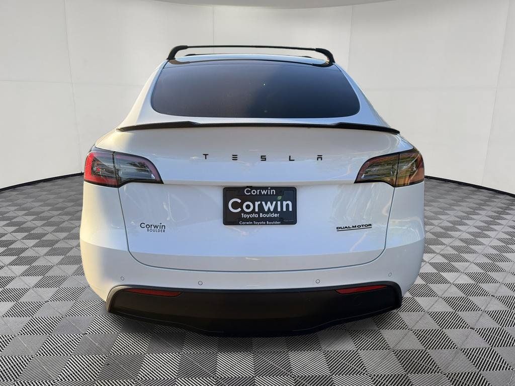 Used 2022 Tesla Model Y Long Range AWD/4WD image 8