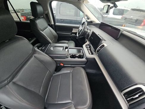 Used 2025 Ford Expedition Max Active AWD/4WD image 9