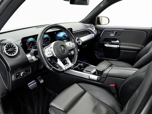 Used 2022 Mercedes-Benz GLB 35 AMG 4MATIC image 4