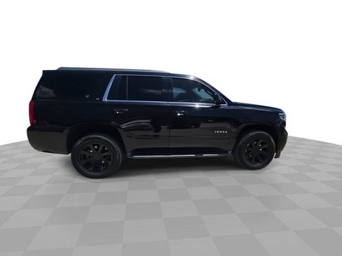 Used 2019 Chevrolet Tahoe LT w/ Luxury Package AWD/4WD image 9