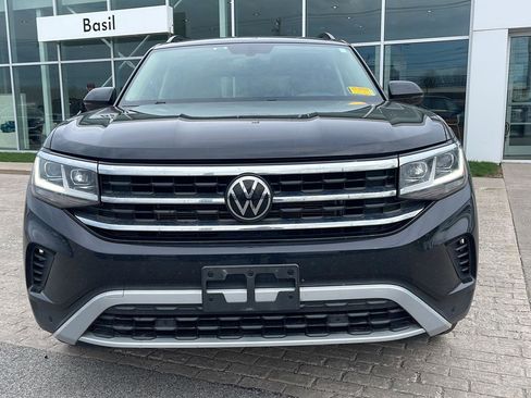 Used 2023 Volkswagen Atlas SE w/ Panoramic Sunroof Package image 2