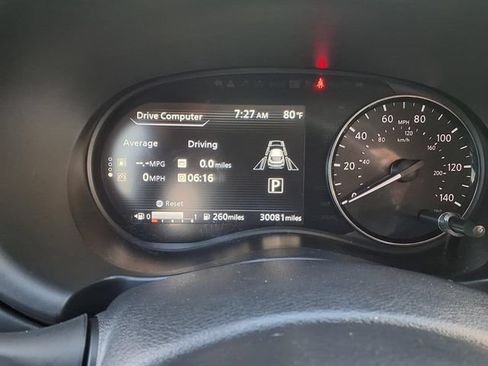 Used 2023 Nissan Kicks SR w/ SR Premium Package FWD image 20