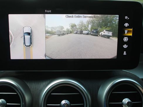 Used 2020 Mercedes-Benz GLC 350e 4MATIC image 57