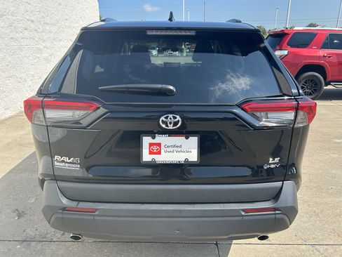Certified 2025 Toyota RAV4 LE AWD/4WD image 5