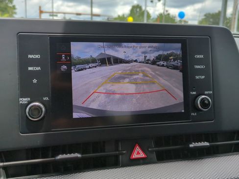 Certified 2025 Kia Sportage LX FWD image 20