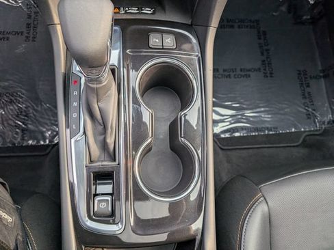 Used 2024 Chevrolet Equinox Premier FWD image 19