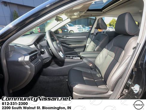 New 2025 Nissan Altima 2.5 SR w/ SR Premium Package image 10