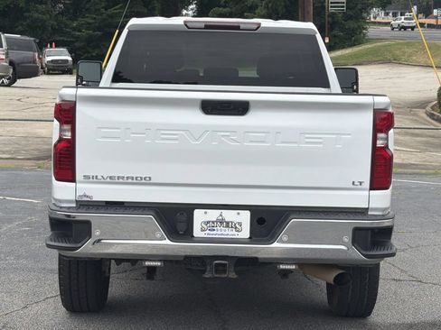 Used 2022 Chevrolet Silverado 2500 LT AWD/4WD image 6