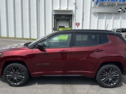Used 2022 Jeep Compass High Altitude AWD/4WD image 7