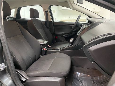 Used 2017 Ford Focus SE image 14