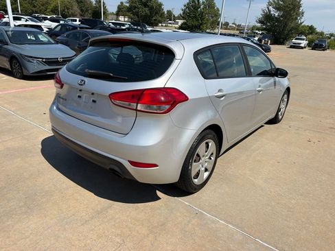 Used 2016 Kia Forte LX FWD image 5